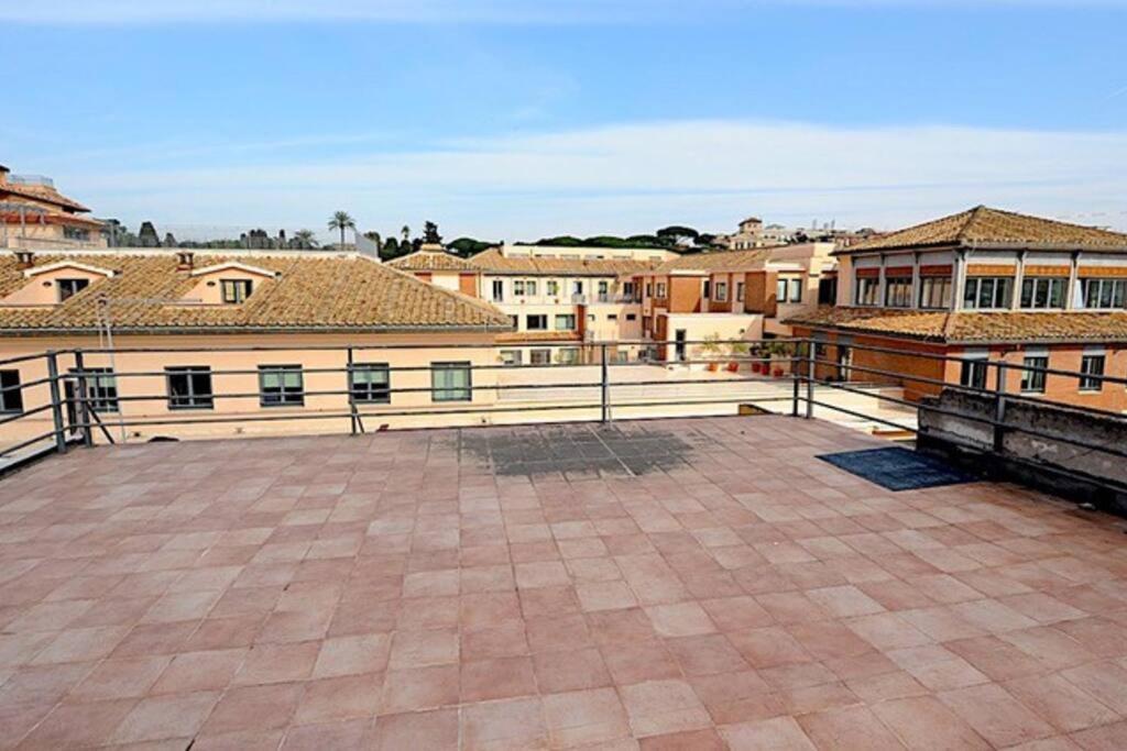 Attico Loft & Rooftop Colosseo Рим Екстериор снимка